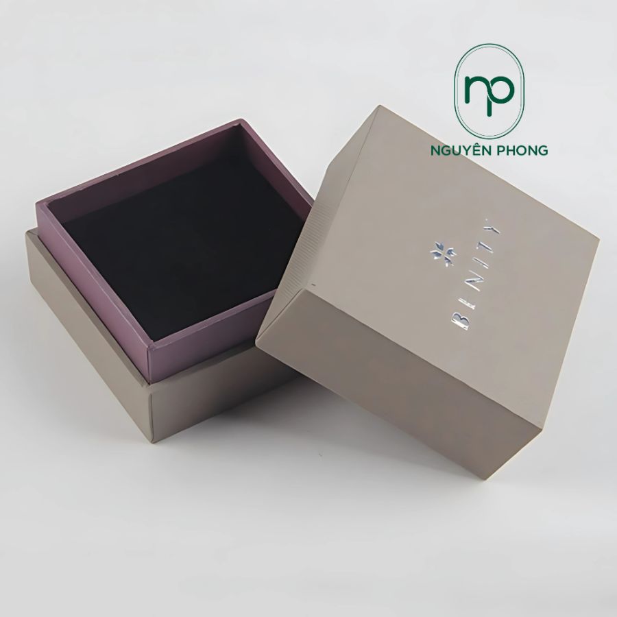 cac-loai-khay-hop-cung-carton-lanh-gia-re